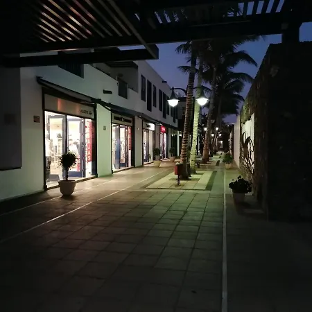 Casa Rosa Feriehus Puerto Calero
